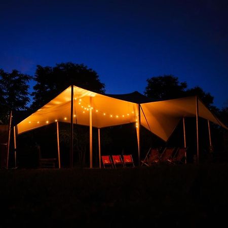 Camping @ Nogometni Golf Ljubljana Hotel Bagian luar foto